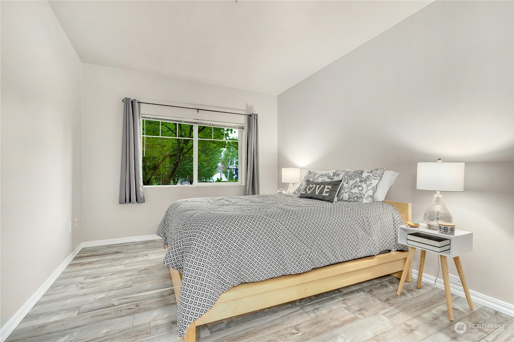 15325 SE 155th Place Unit: T1