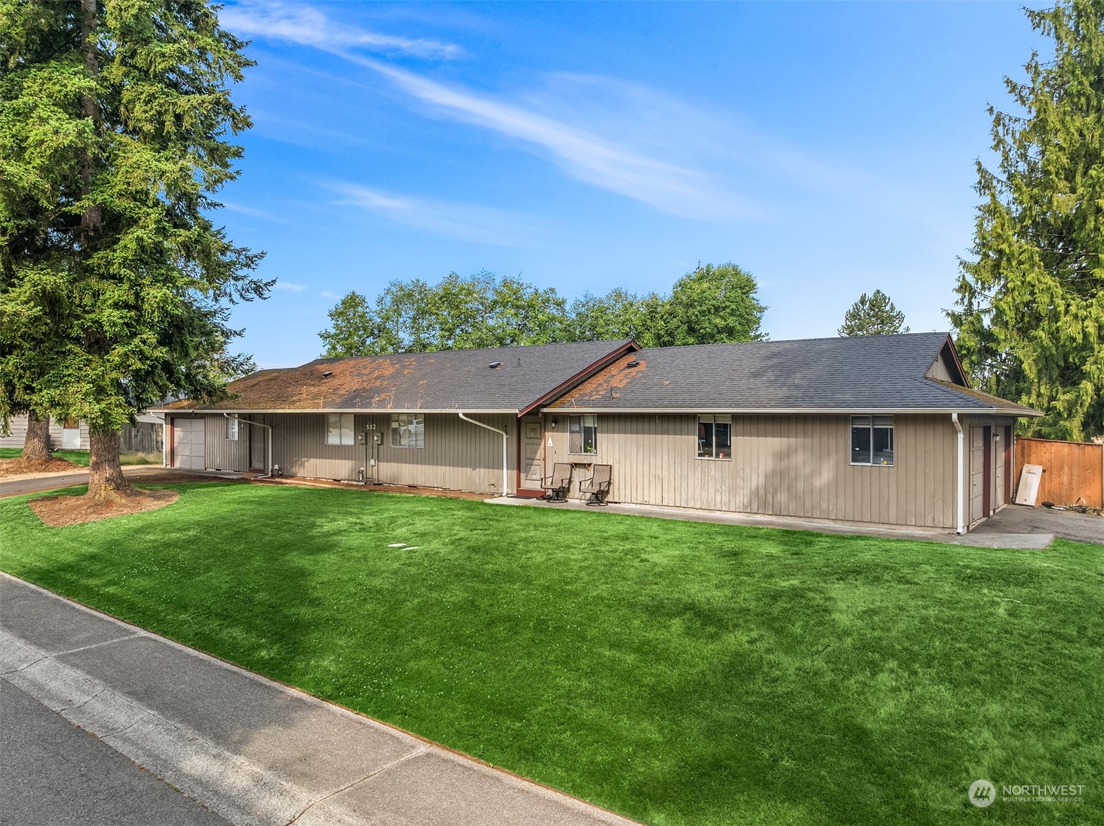 532 97th Drive NE
