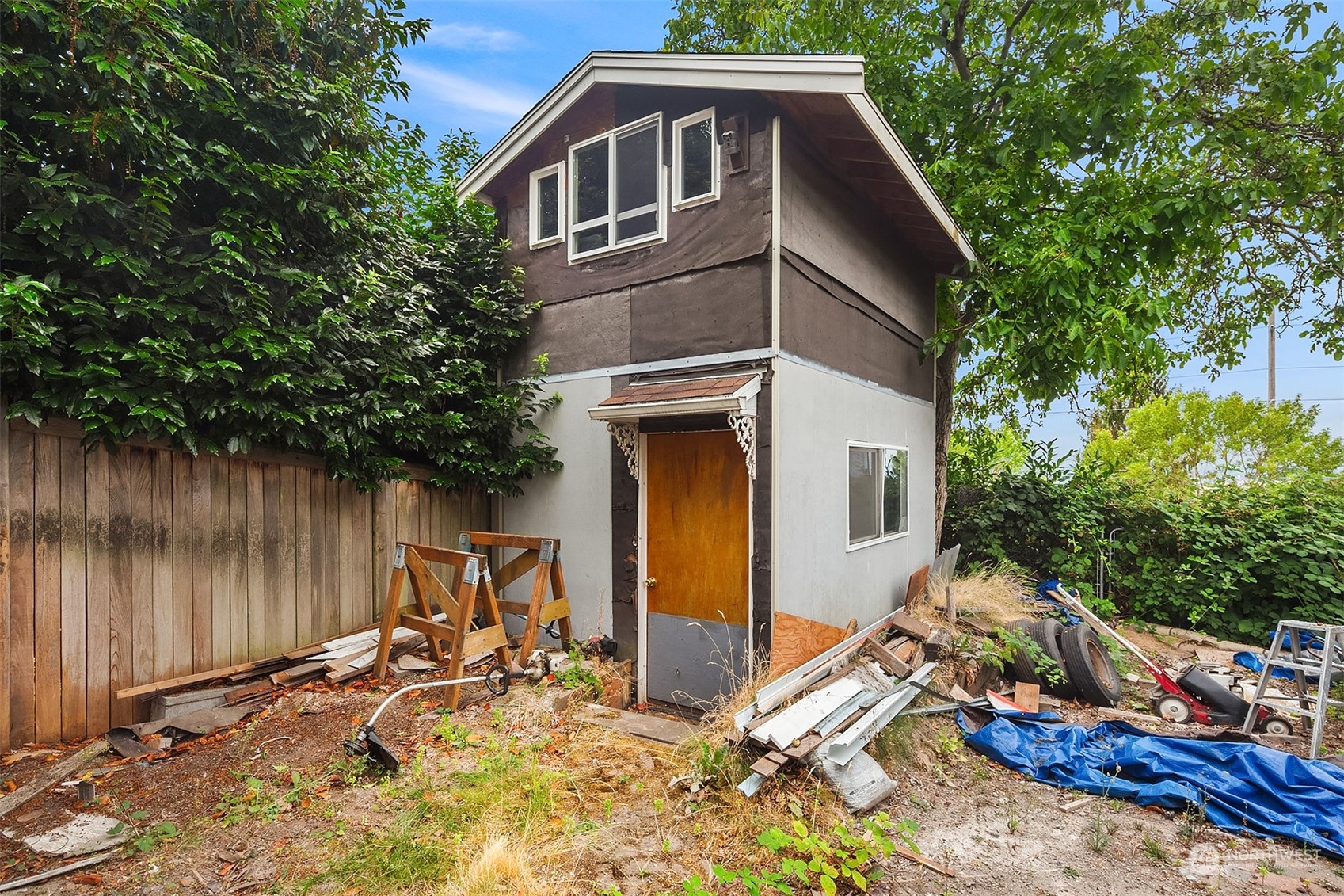 5045 Baker Avenue NW