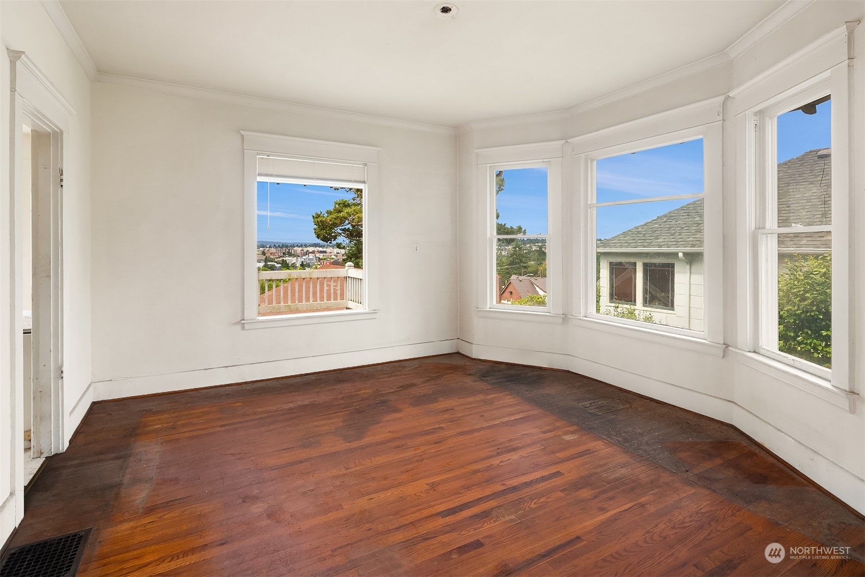 5045 Baker Avenue NW