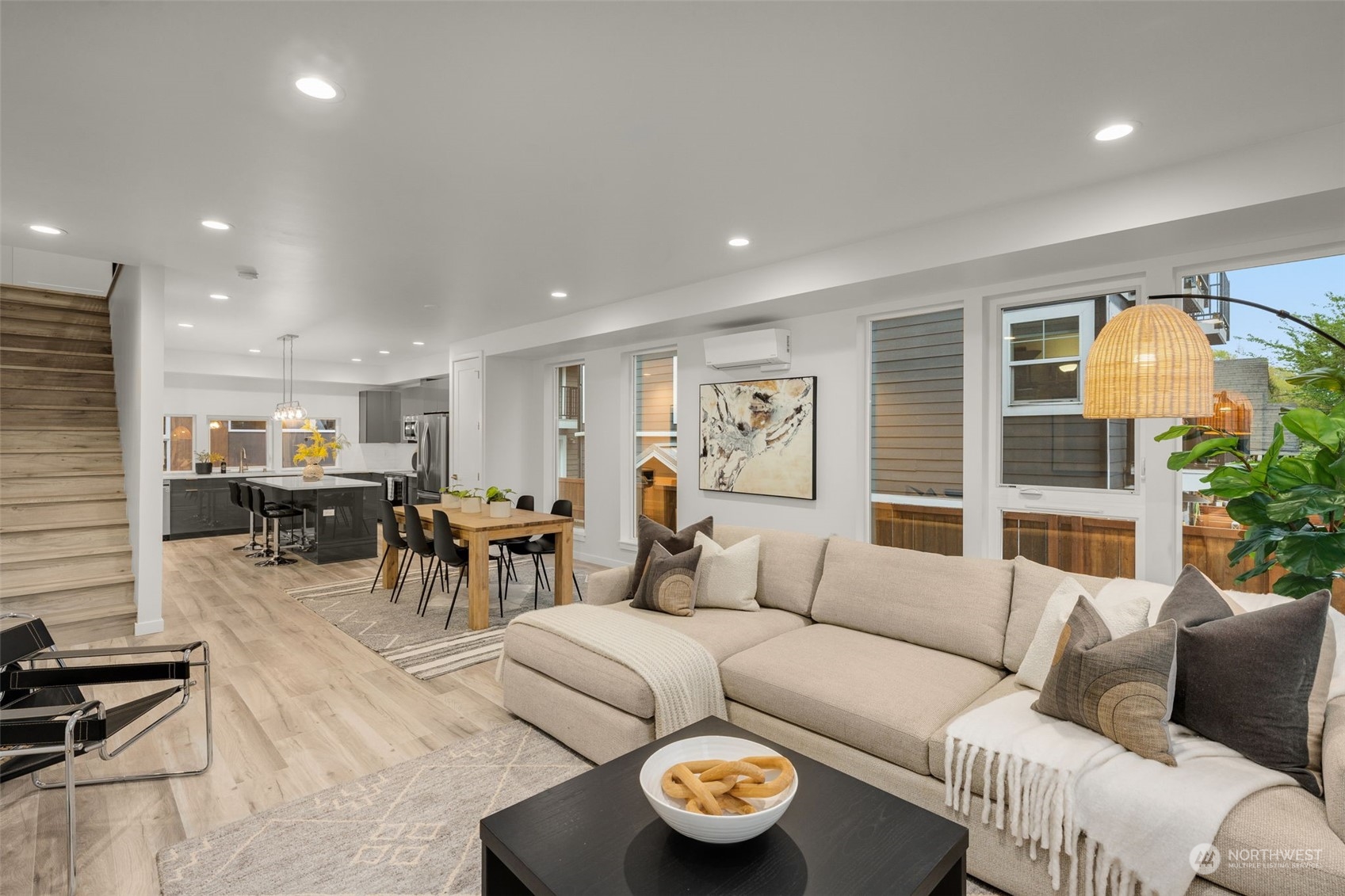 123 26th Avenue E Unit: D