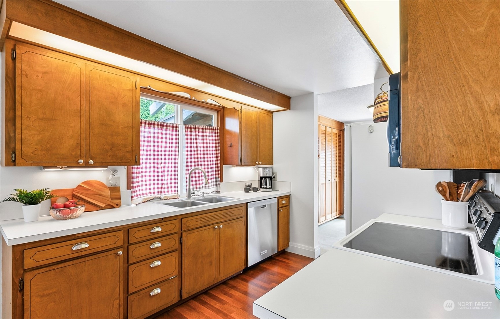 12811 Robinhood Lane