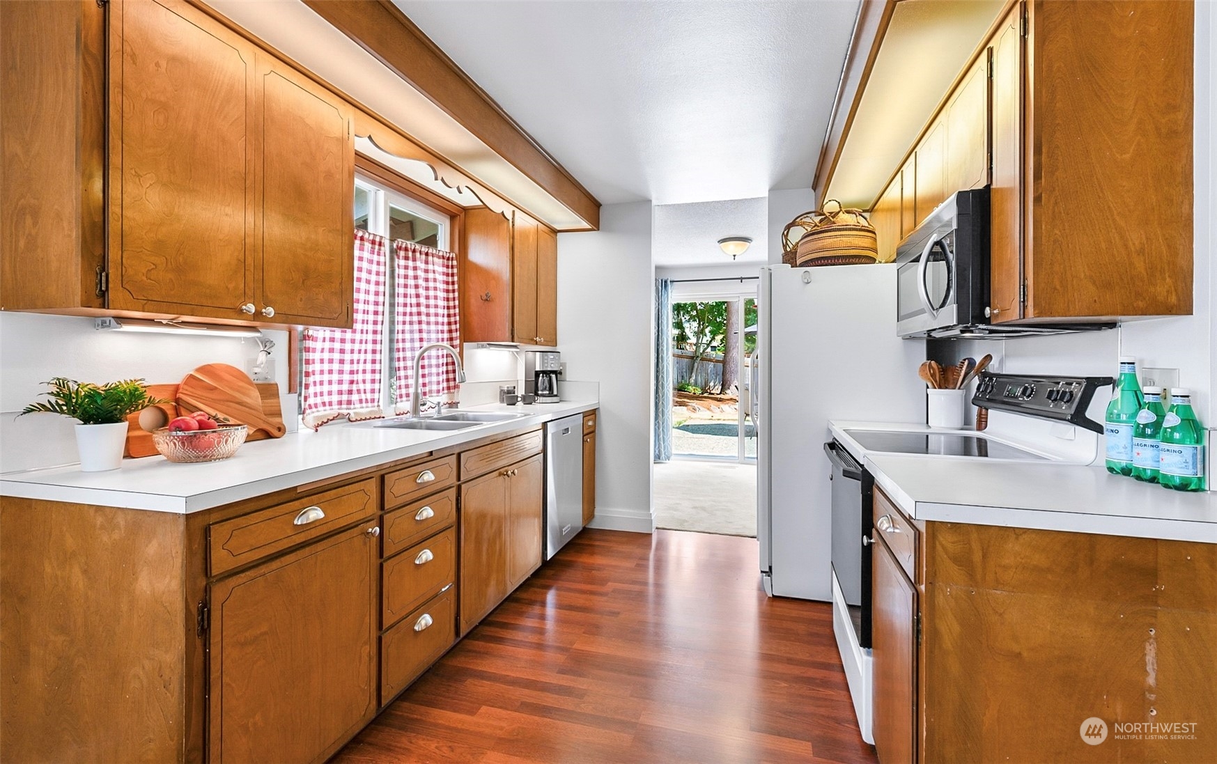 12811 Robinhood Lane