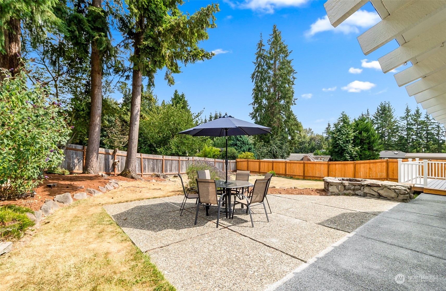 12811 Robinhood Lane