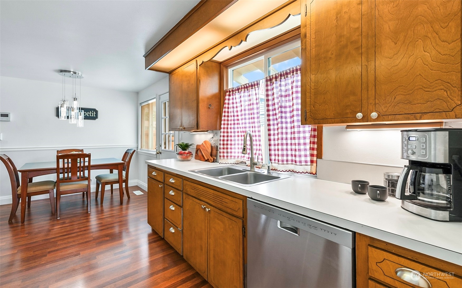 12811 Robinhood Lane