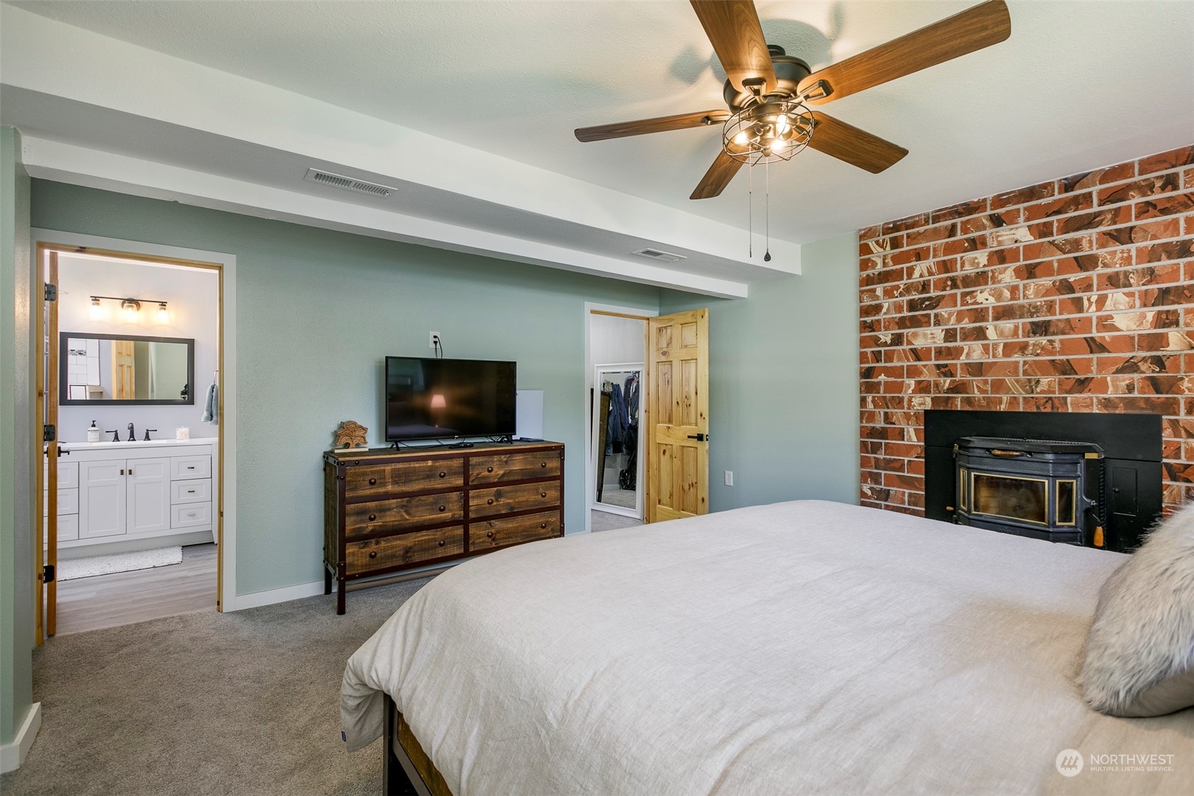 2931 101st Avenue NE