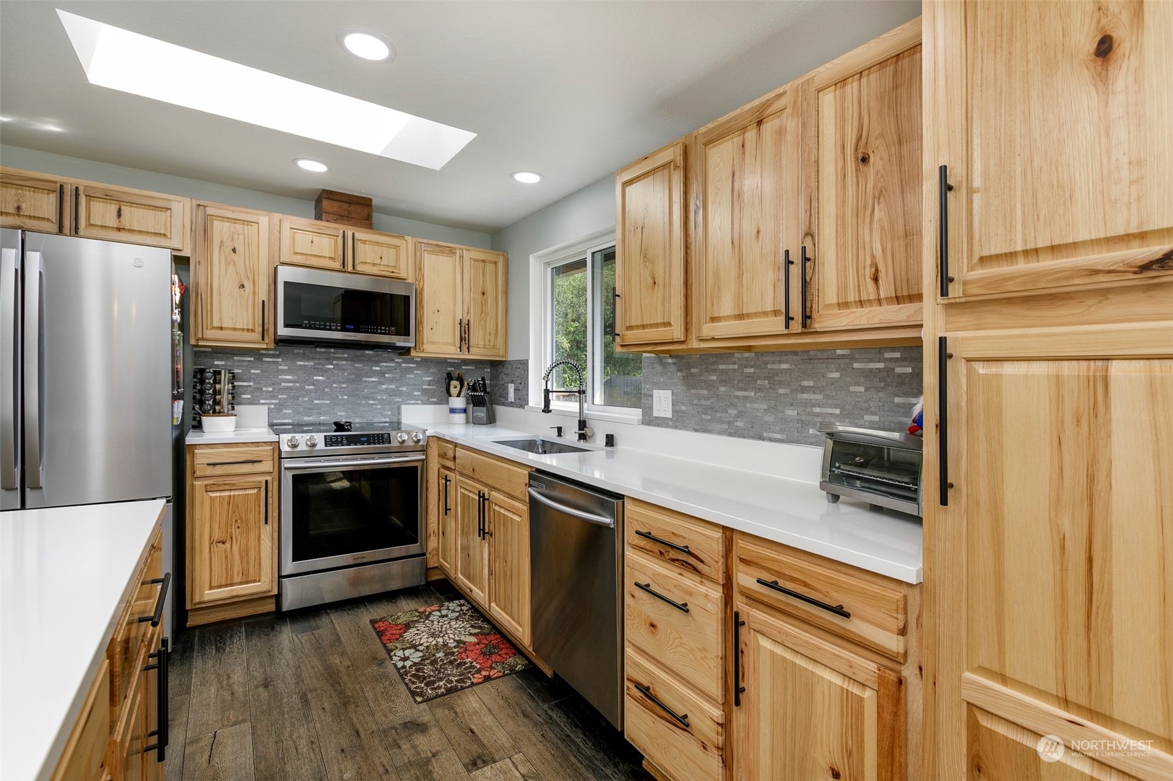 2931 101st Avenue NE