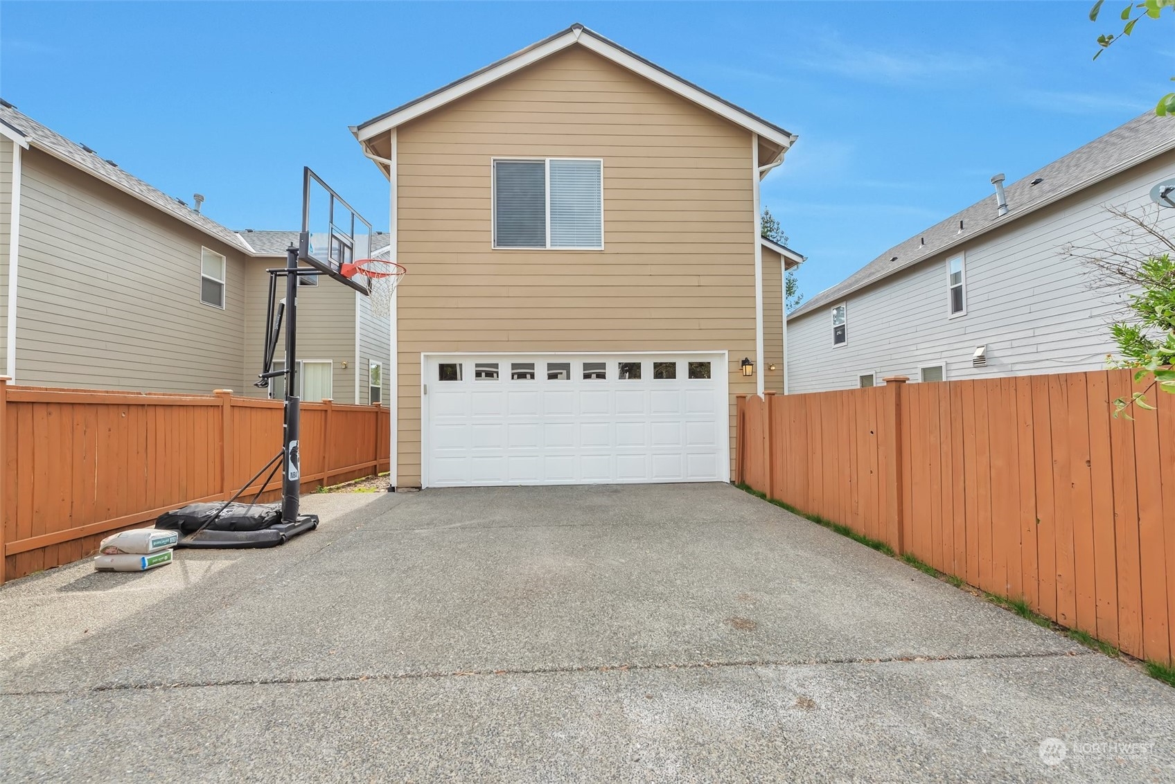 10160 225th Terrace NE