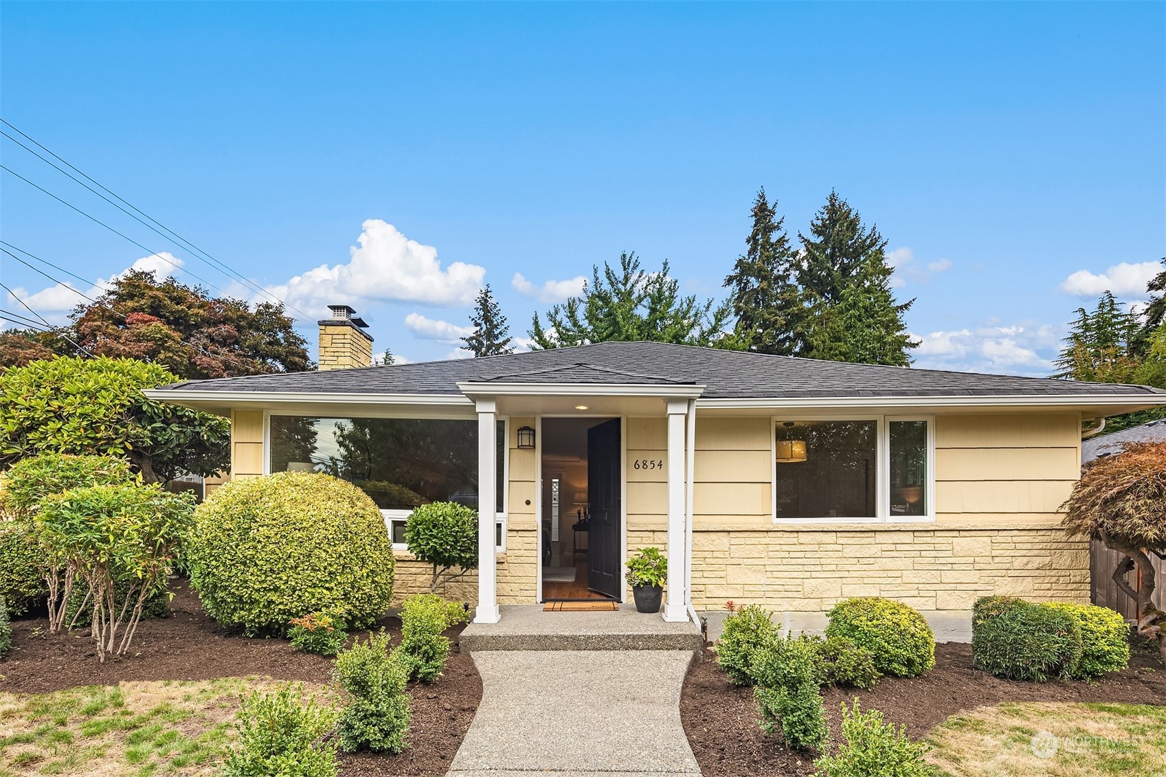 6854 42nd Avenue NE