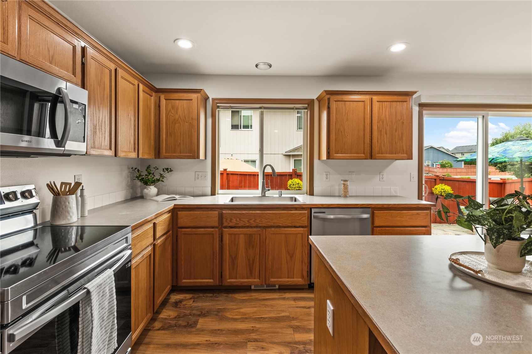 7915 207th Street Ct E