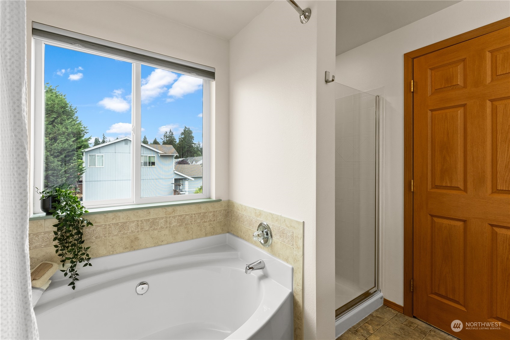 7915 207th Street Ct E