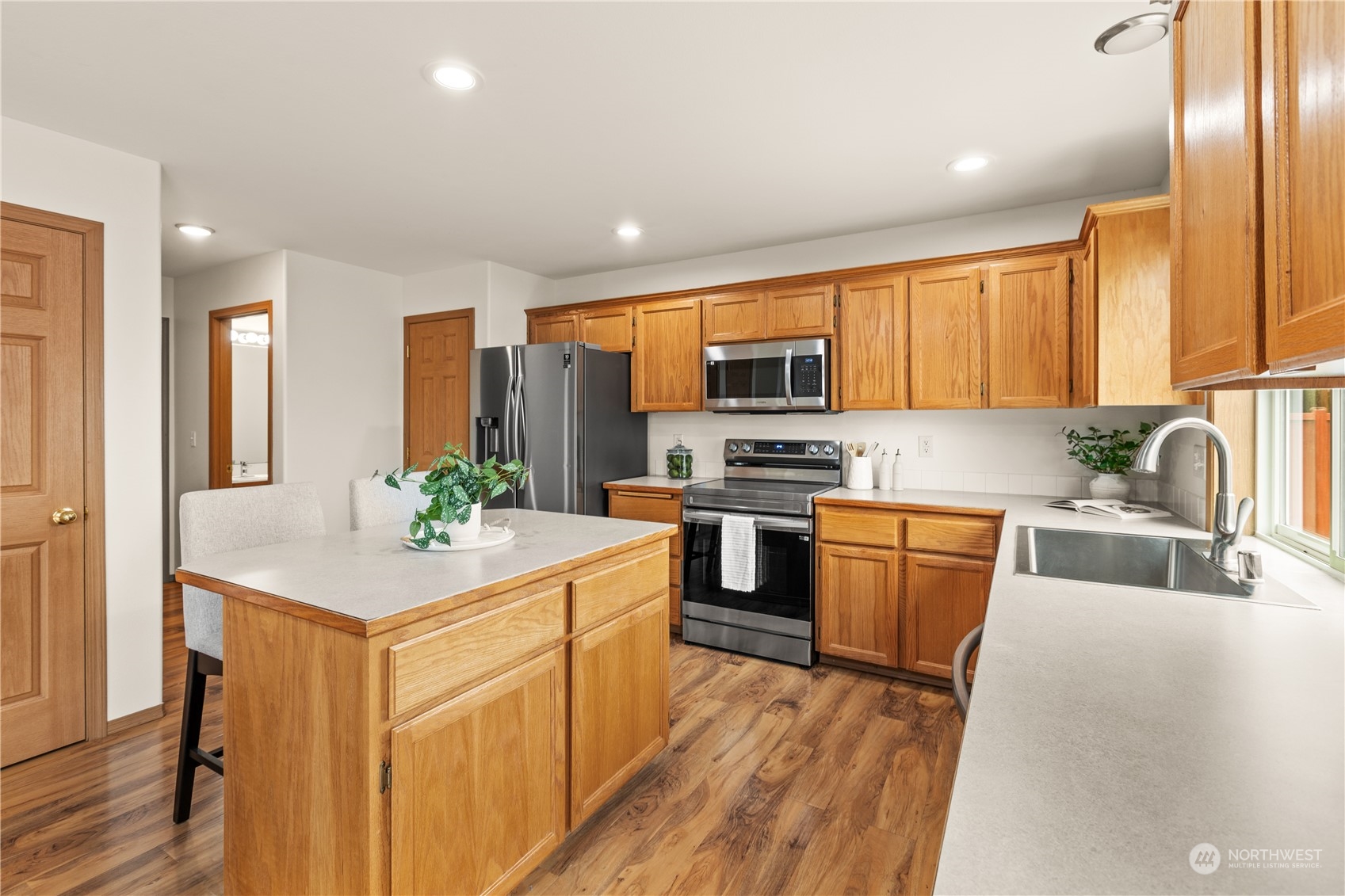 7915 207th Street Ct E