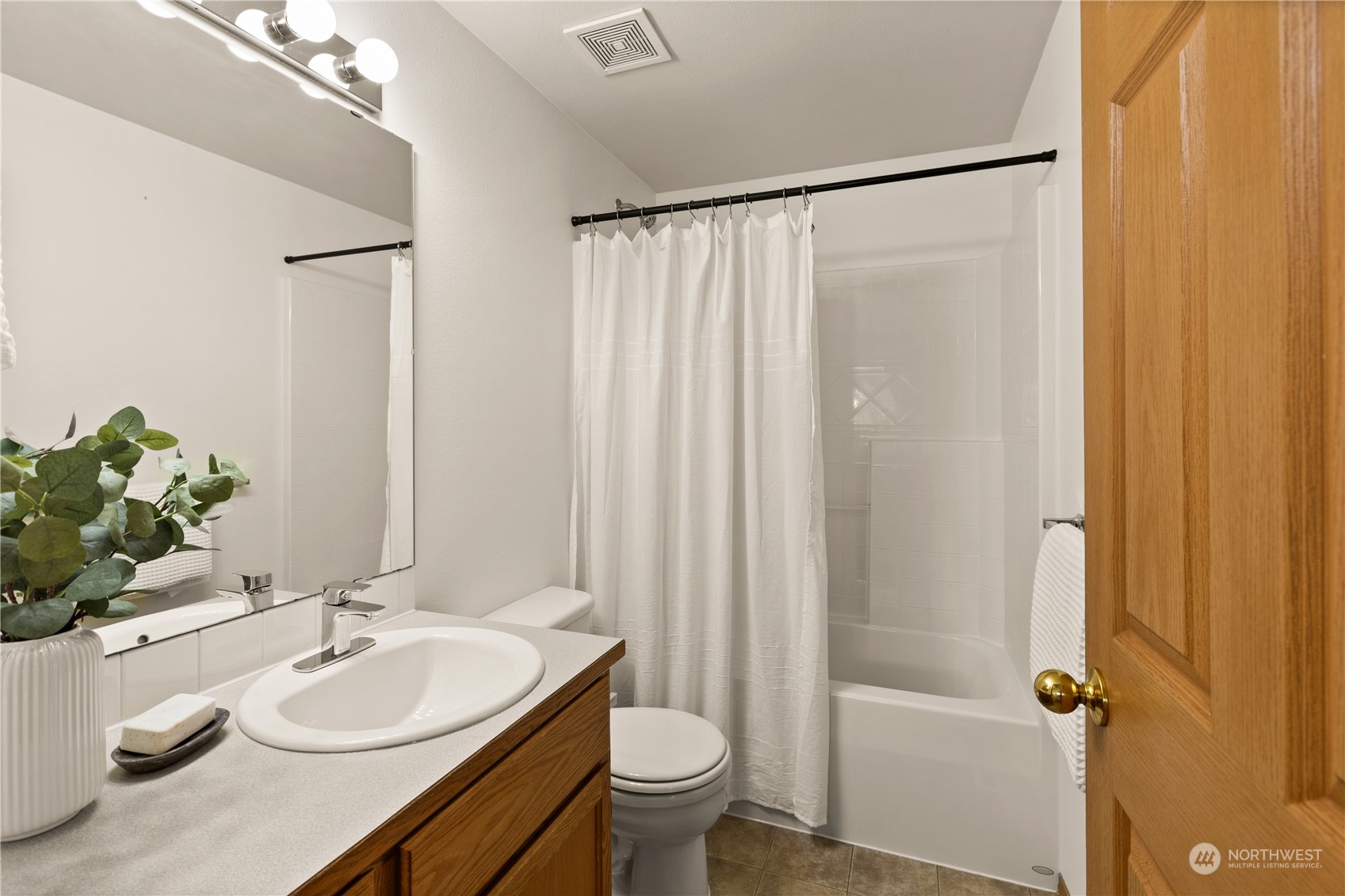 7915 207th Street Ct E