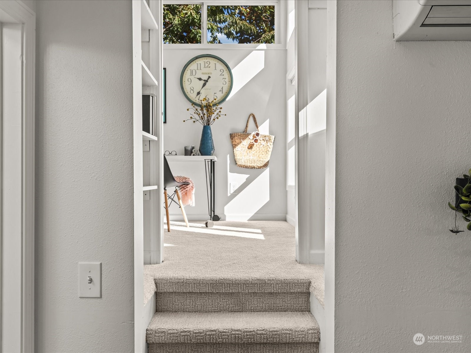 7210 Orchard Place S