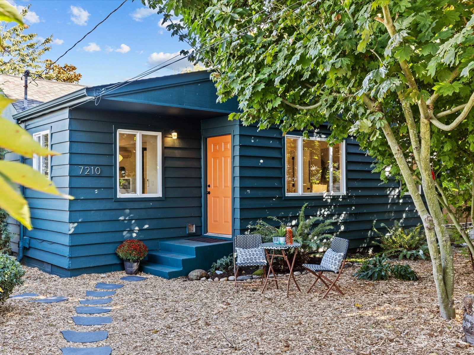 7210 Orchard Place S