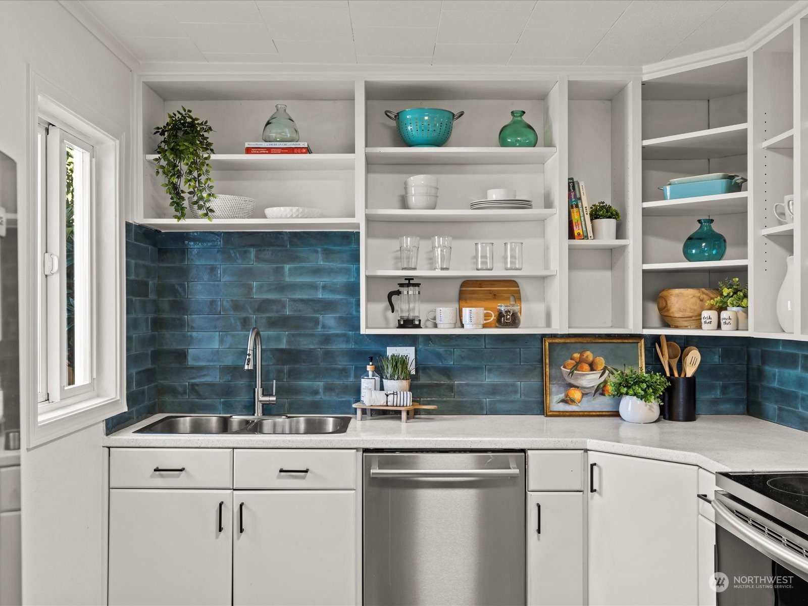 7210 Orchard Place S