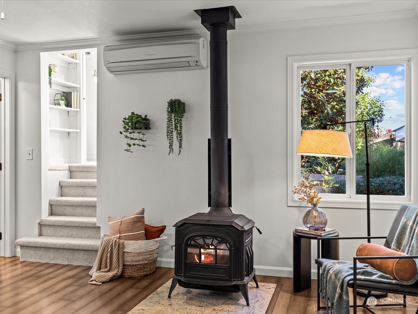 7210 Orchard Place S