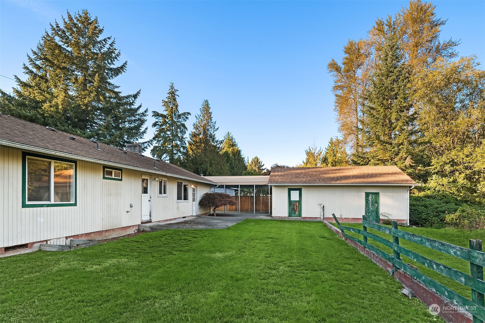 15512 Avondale Road NE