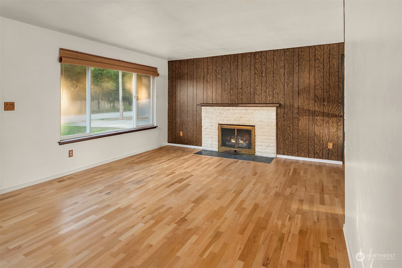 15512 Avondale Road NE