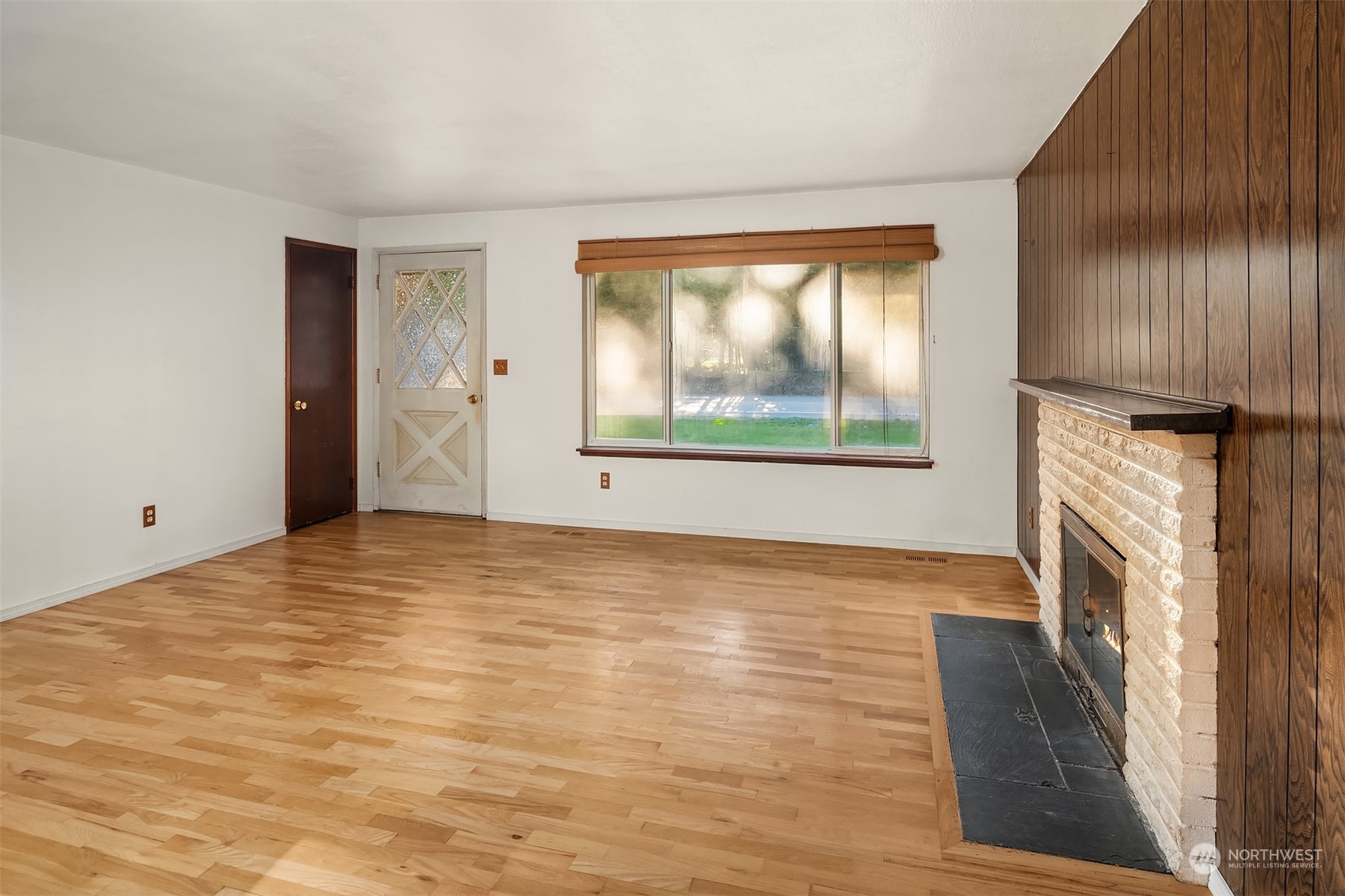 15512 Avondale Road NE