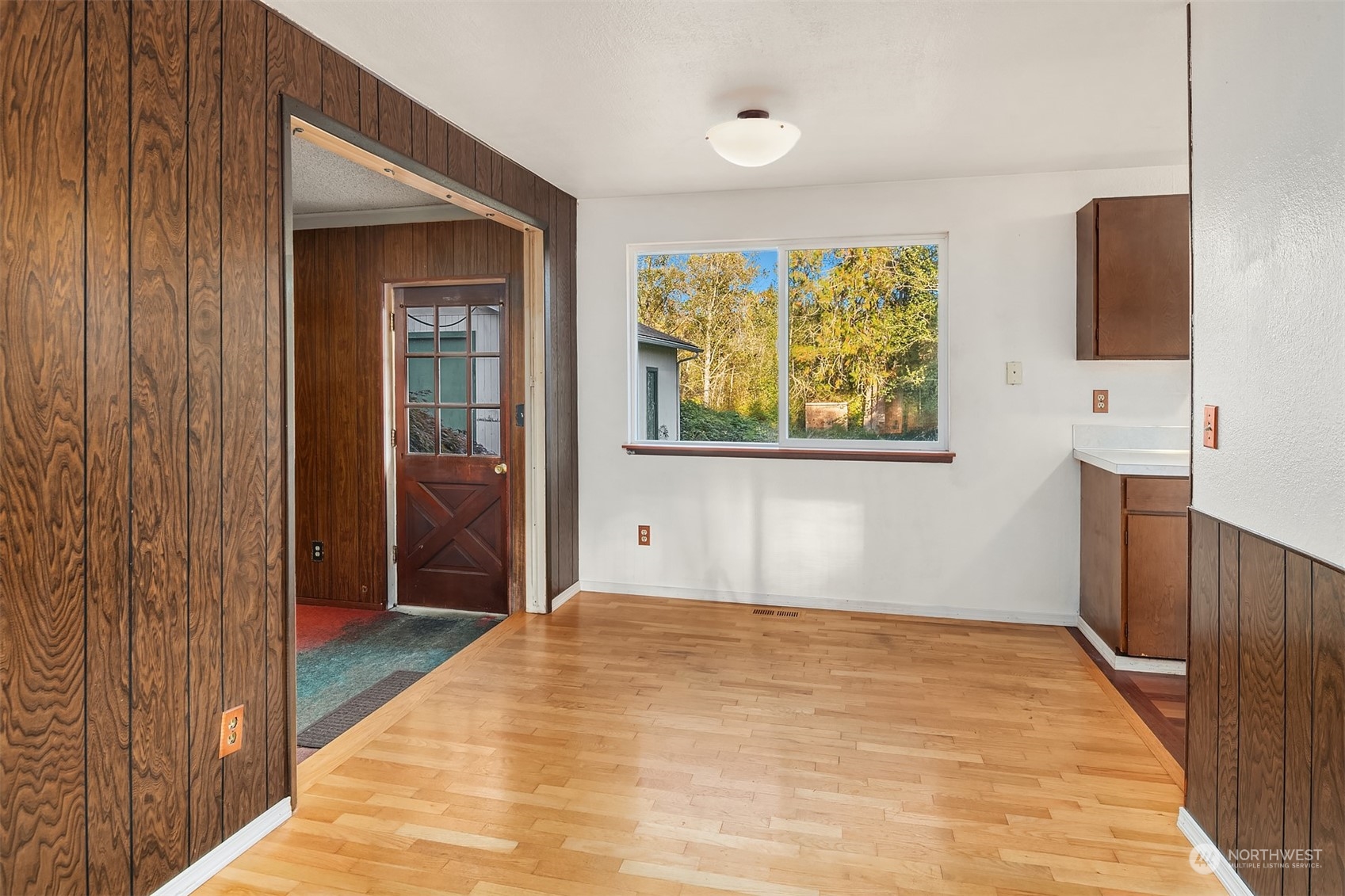 15512 Avondale Road NE