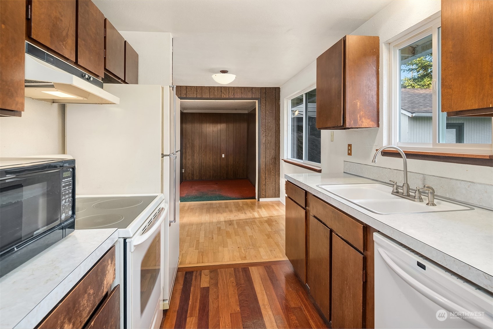 15512 Avondale Road NE