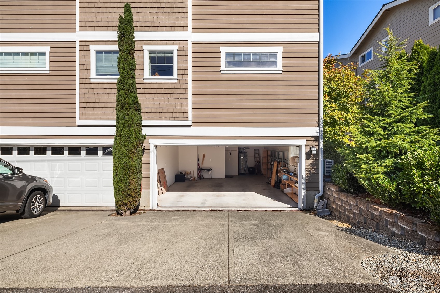 616 Glen Street #102