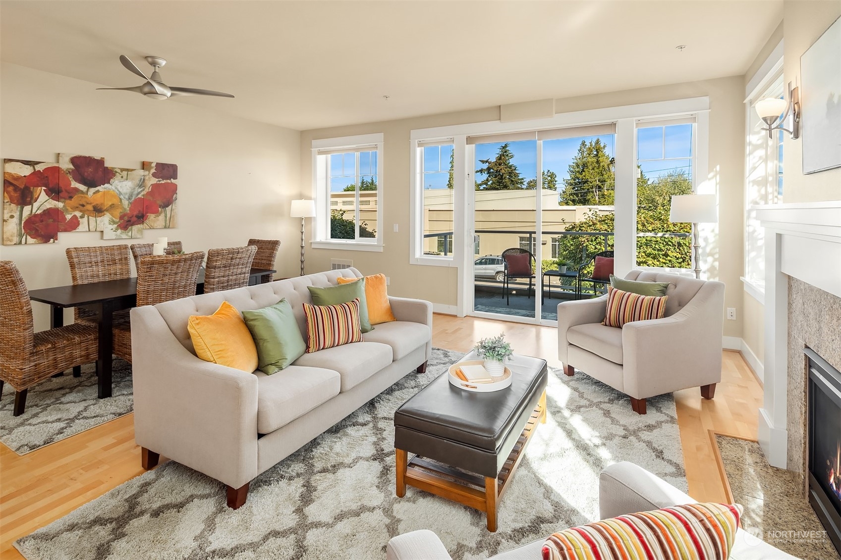 616 Glen Street #102