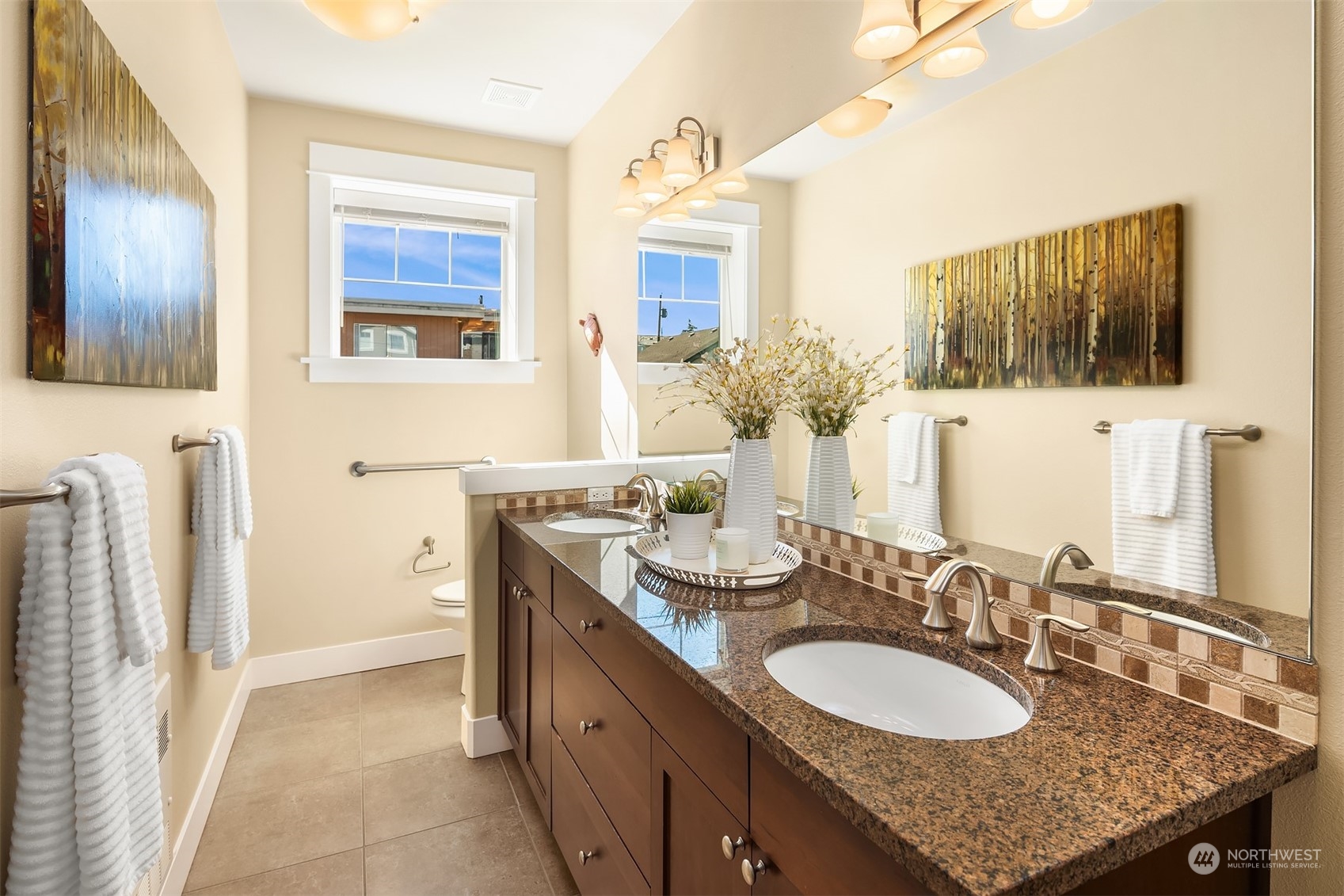 616 Glen Street #102