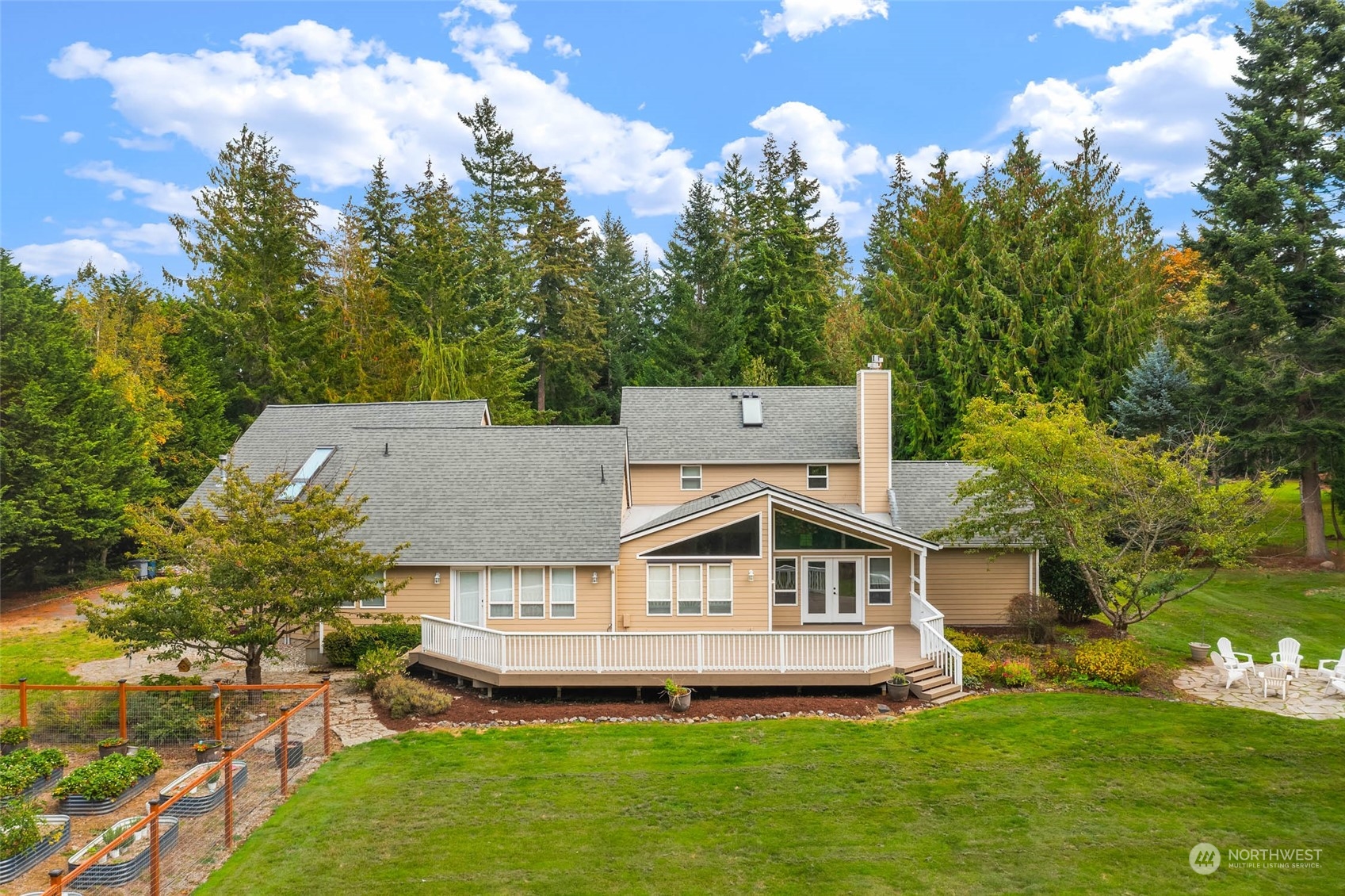 16932 89th Avenue NW