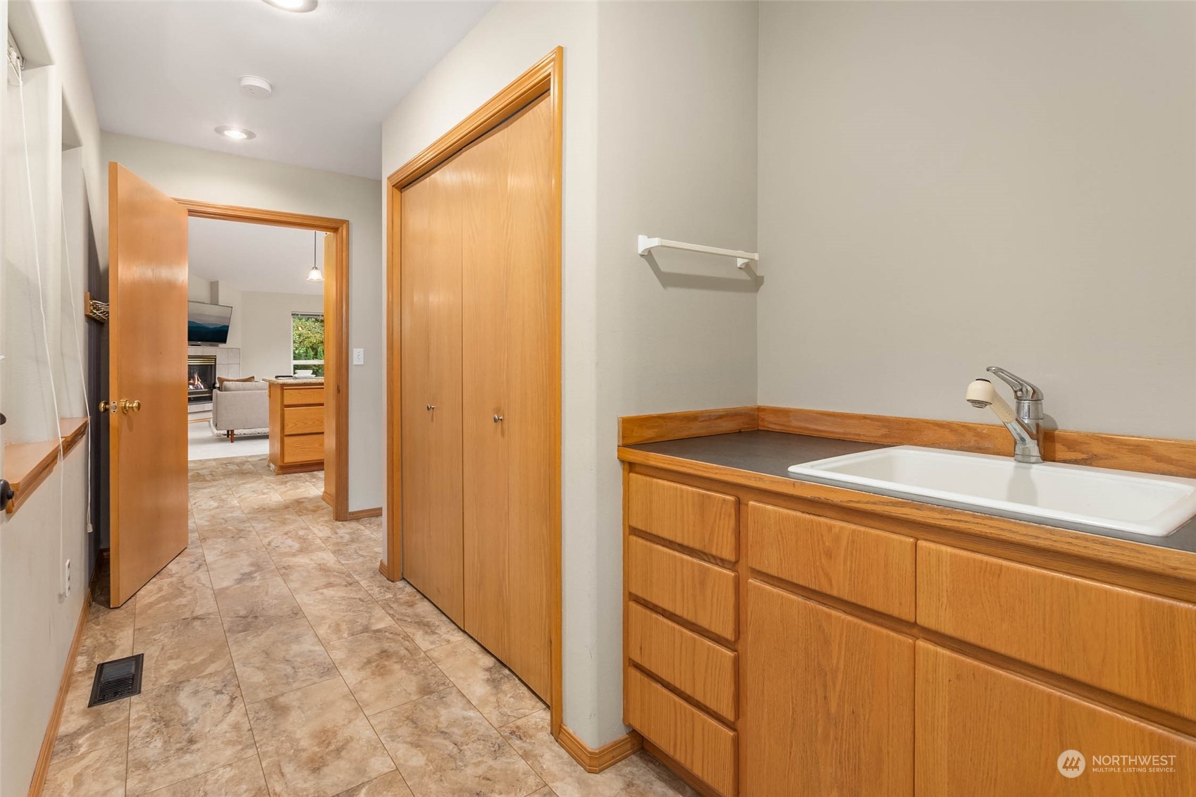 16932 89th Avenue NW