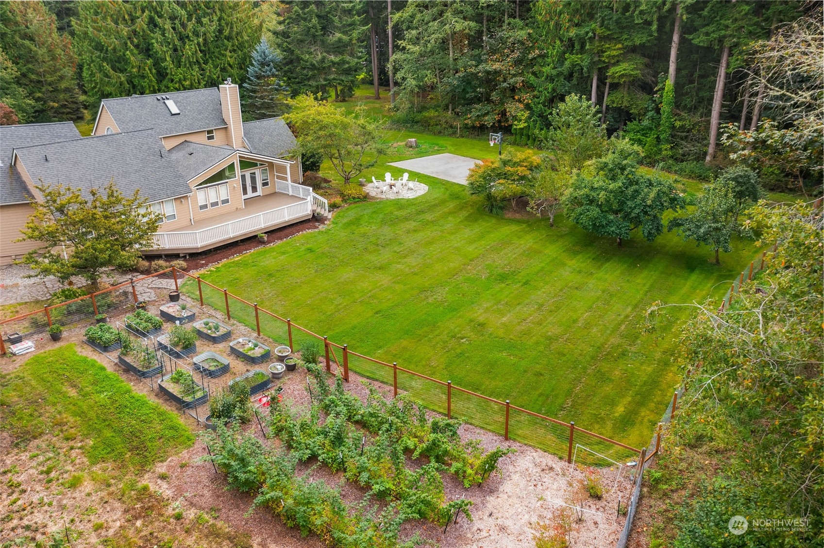 16932 89th Avenue NW