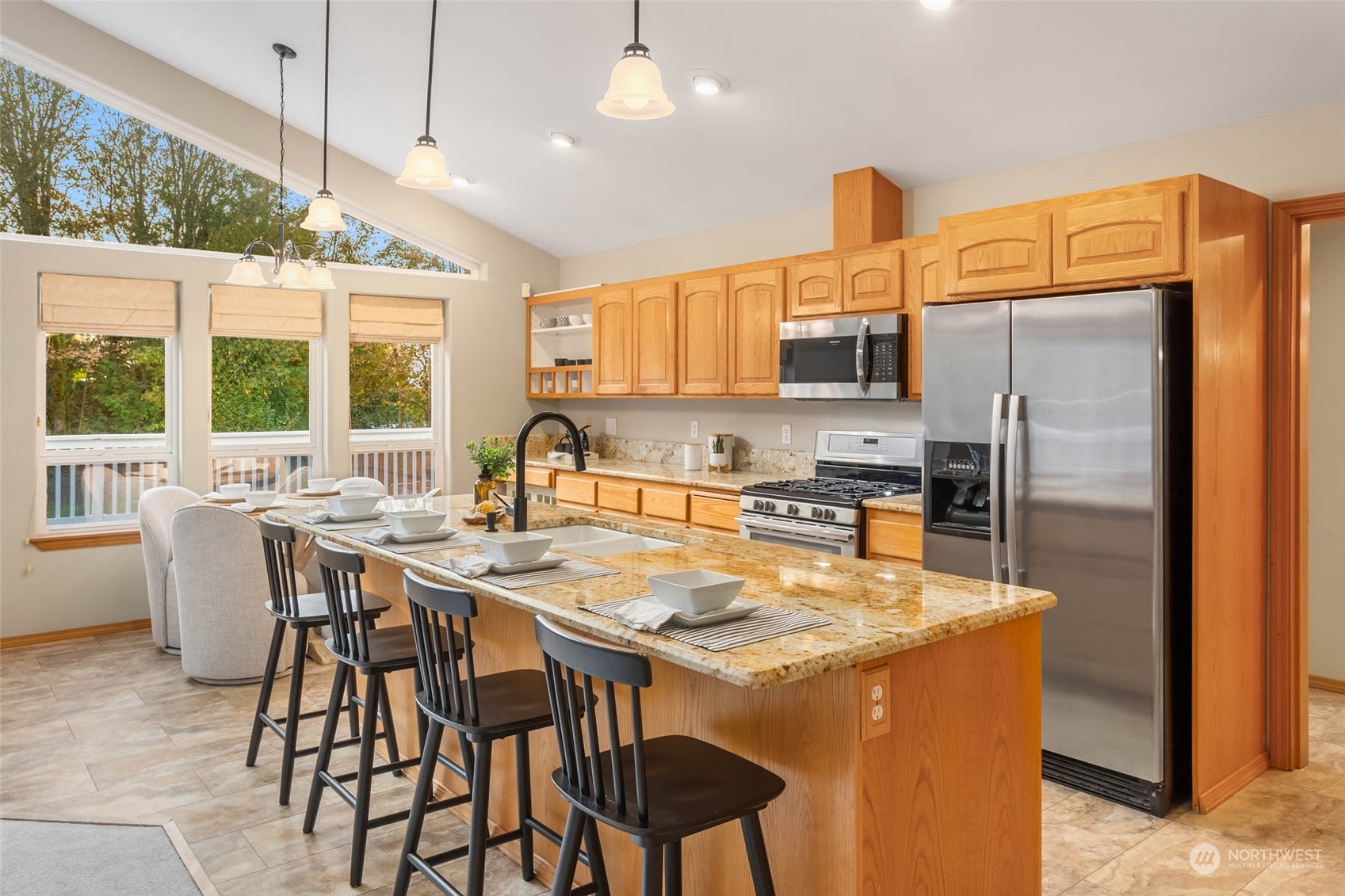 16932 89th Avenue NW