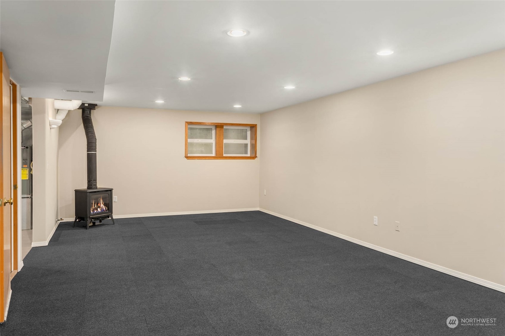 16932 89th Avenue NW