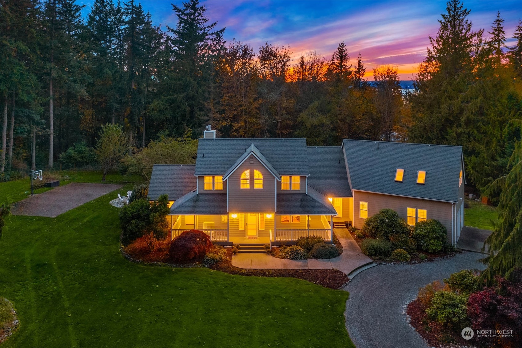 16932 89th Avenue NW