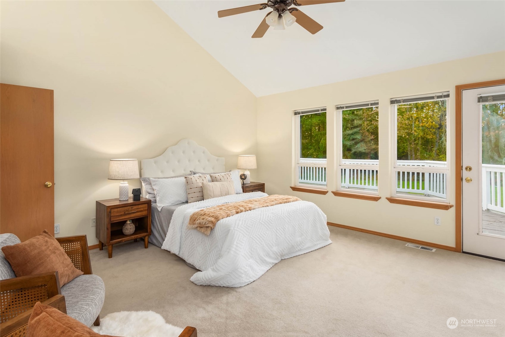 16932 89th Avenue NW