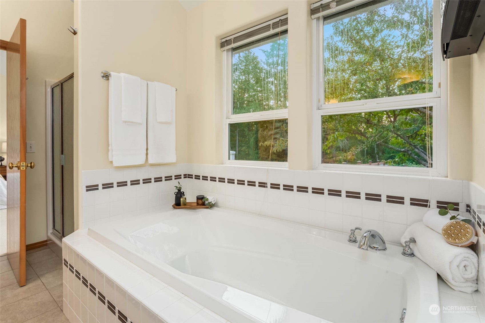 16932 89th Avenue NW