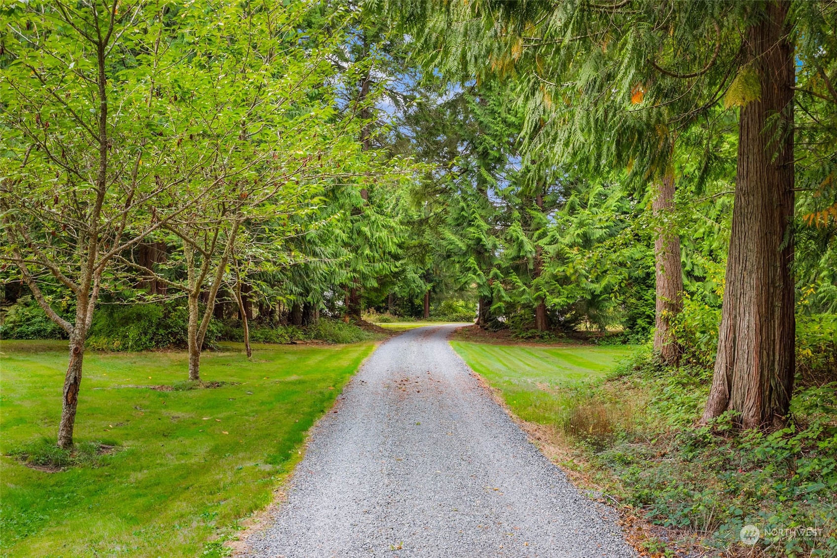 16932 89th Avenue NW