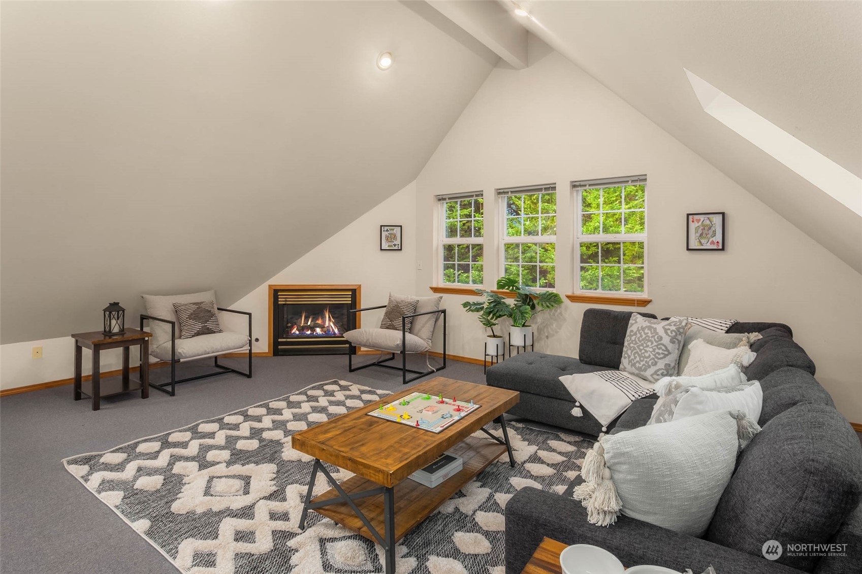 16932 89th Avenue NW