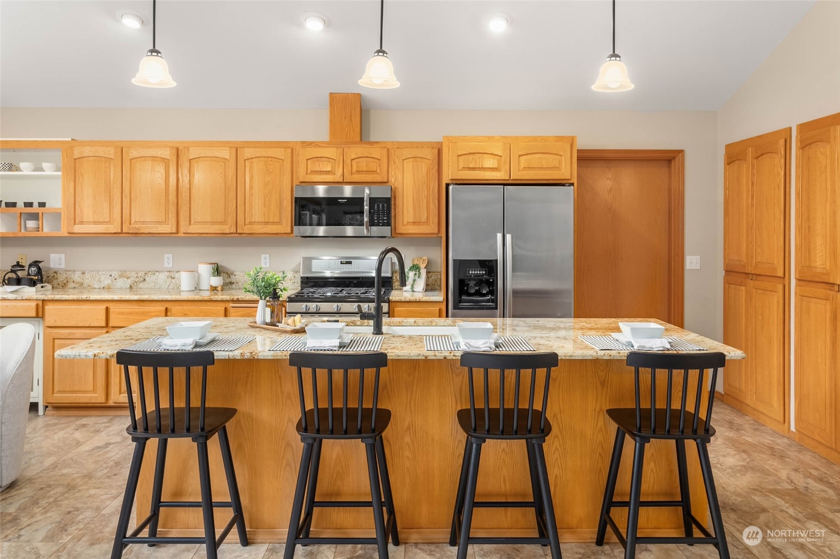 16932 89th Avenue NW