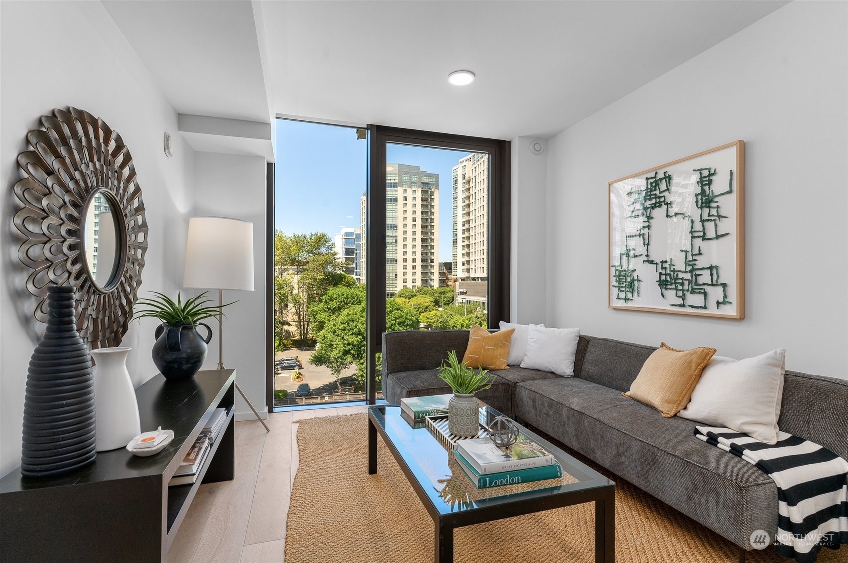 999 110th Avenue NE Unit: 402