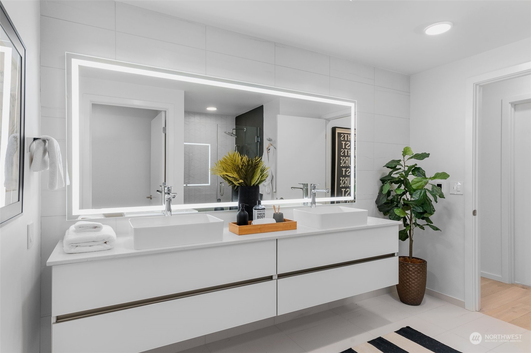 999 110th Avenue NE Unit: 402