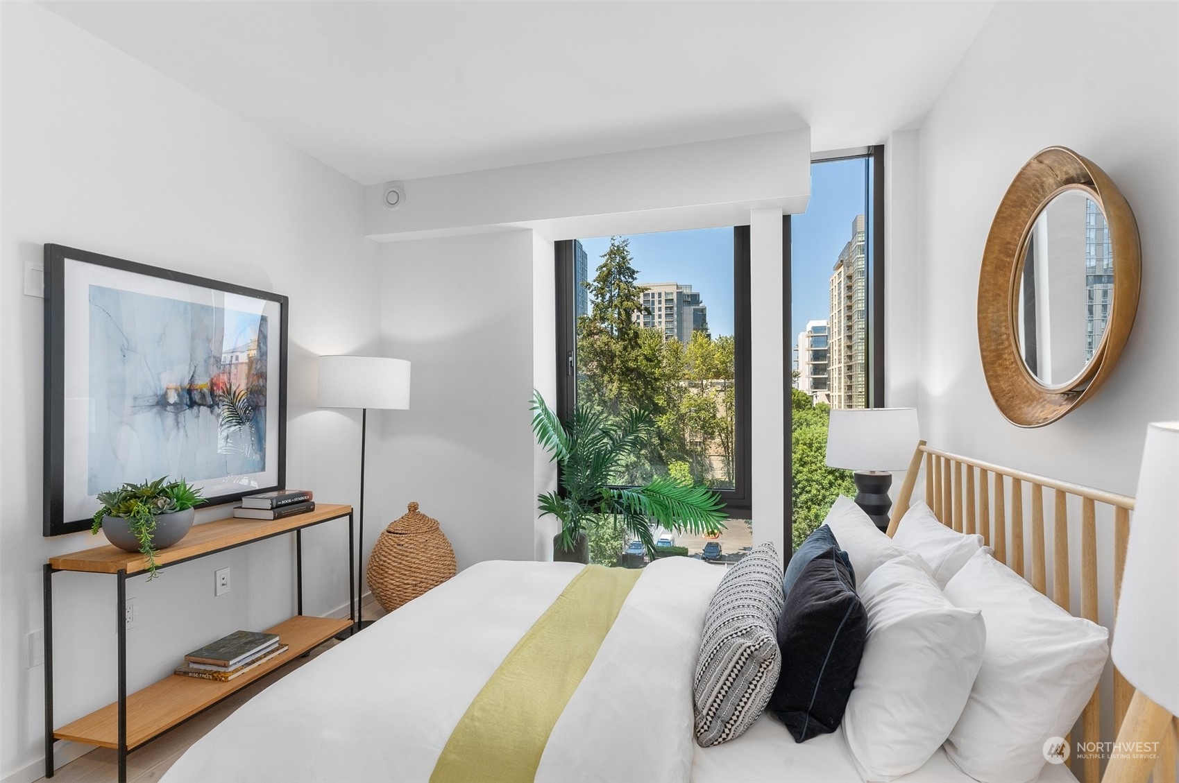 999 110th Avenue NE Unit: 402