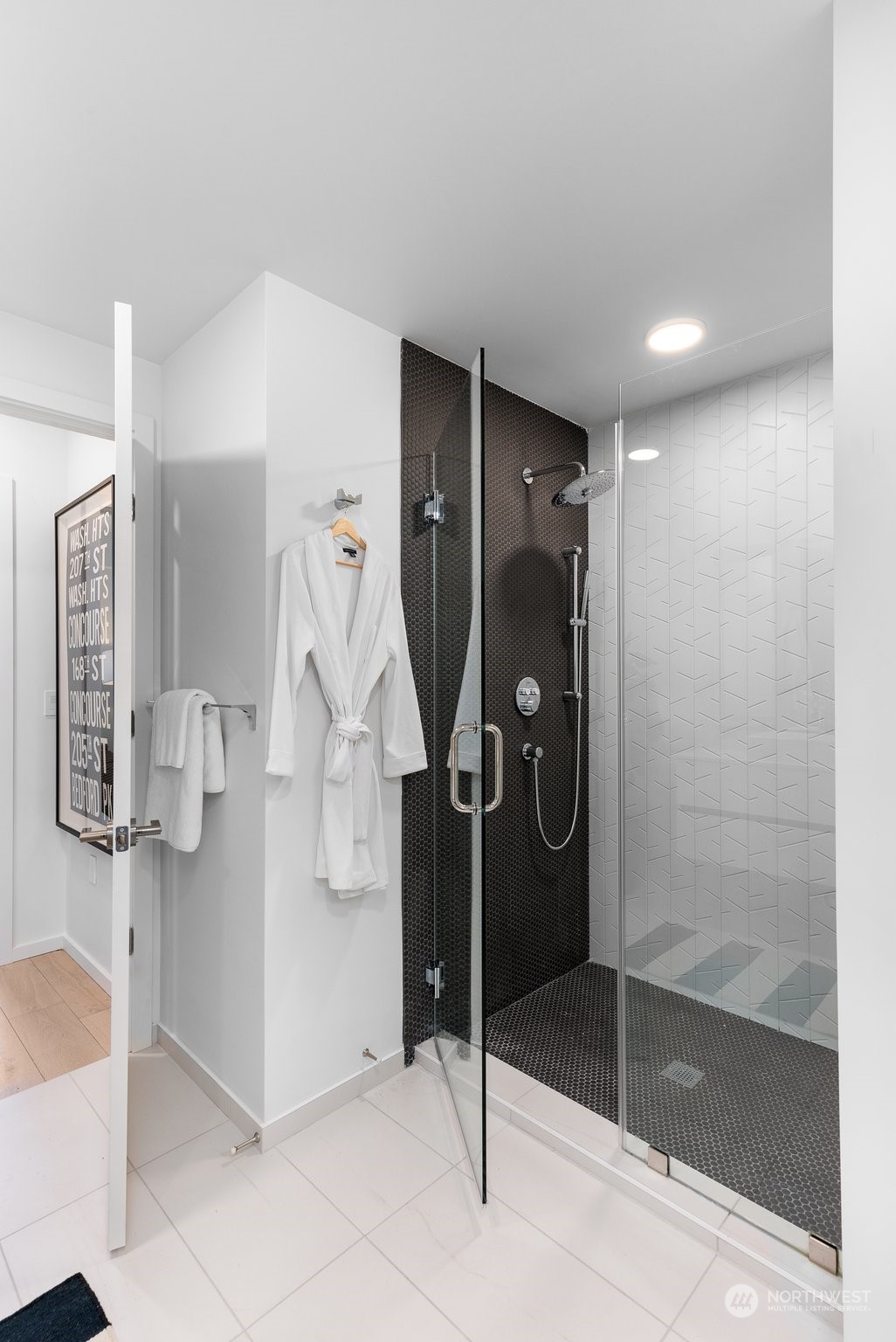 999 110th Avenue NE Unit: 402