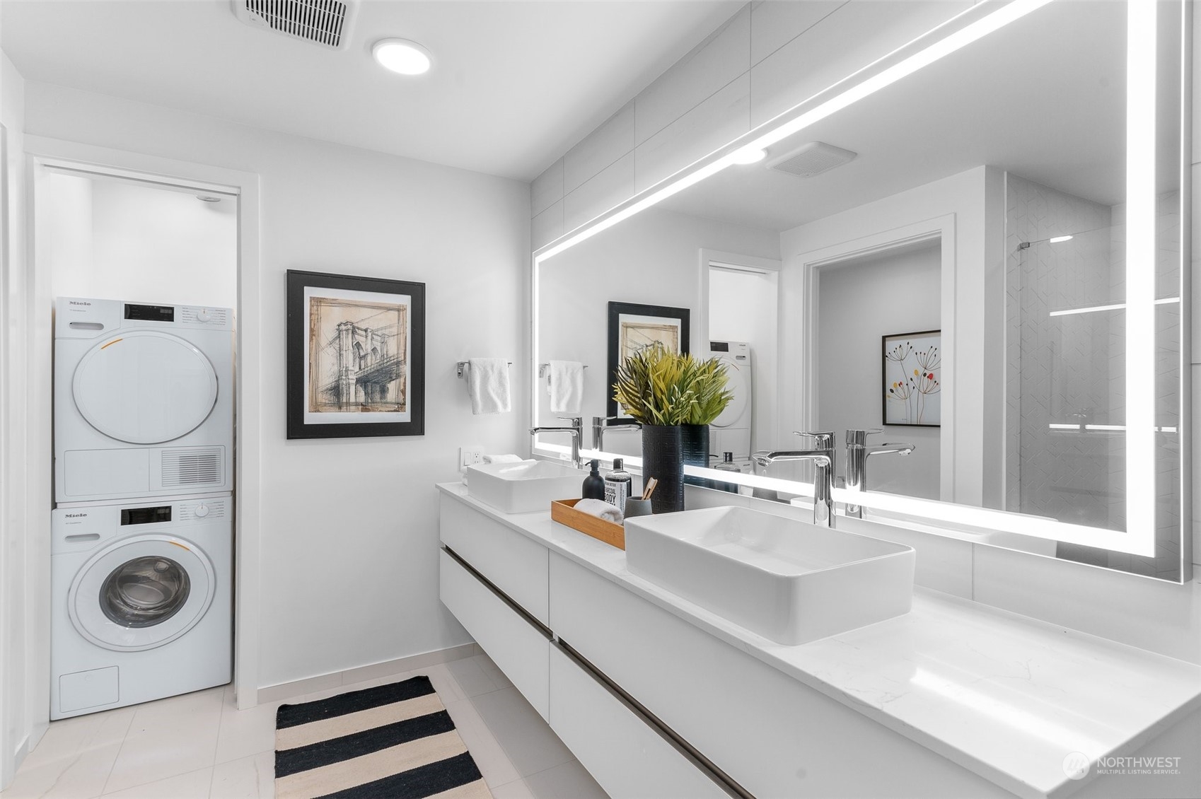 999 110th Avenue NE Unit: 402