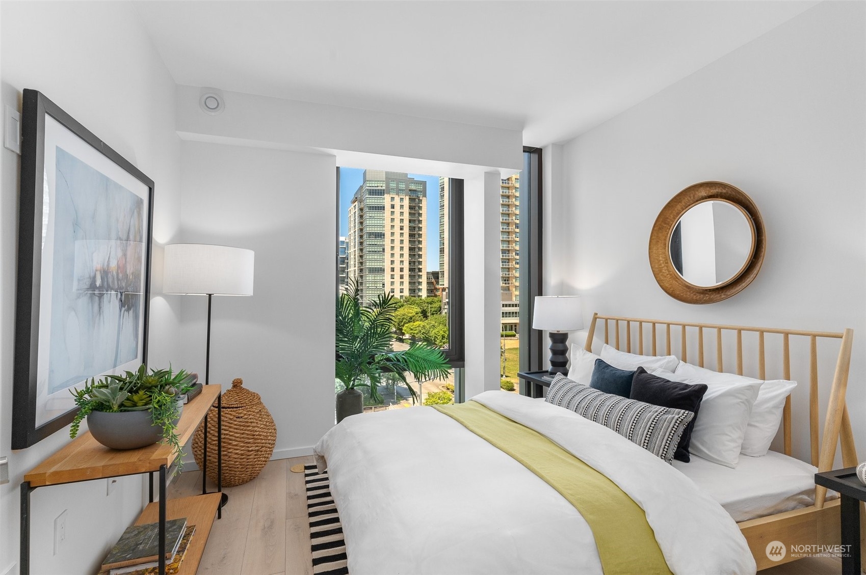 999 110th Avenue NE Unit: 402