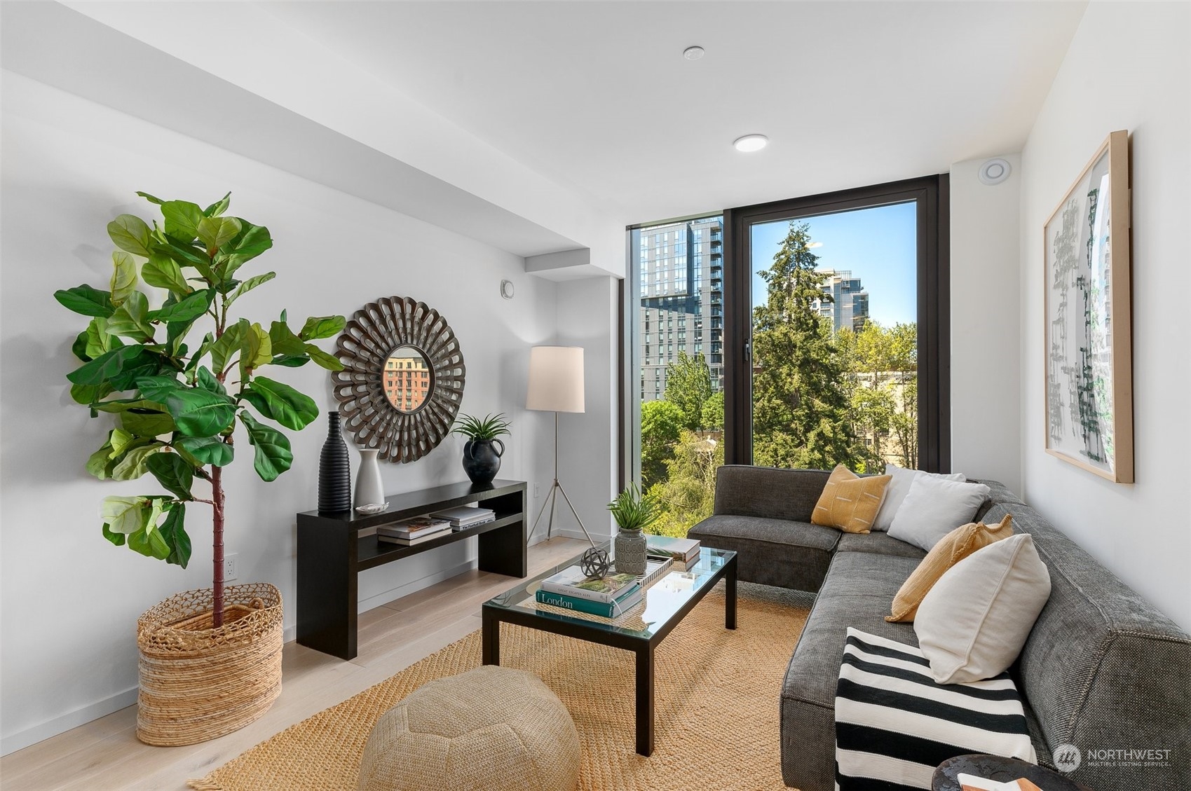 999 110th Avenue NE Unit: 402