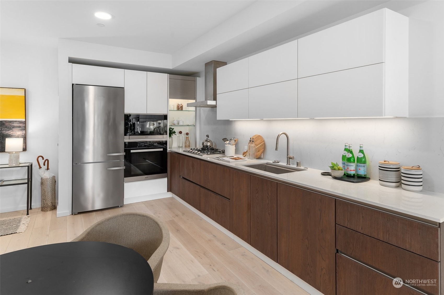 999 110th Avenue NE Unit: 402