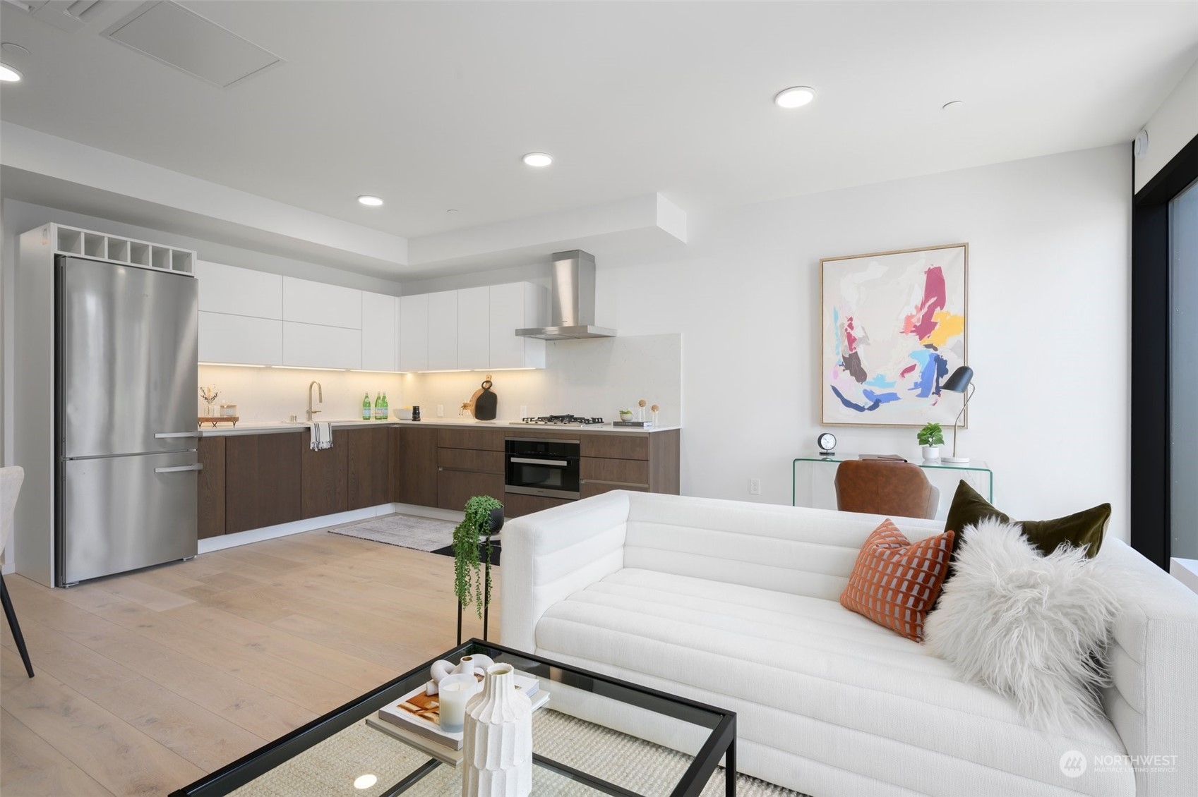 999 110th Avenue NE Unit: 201