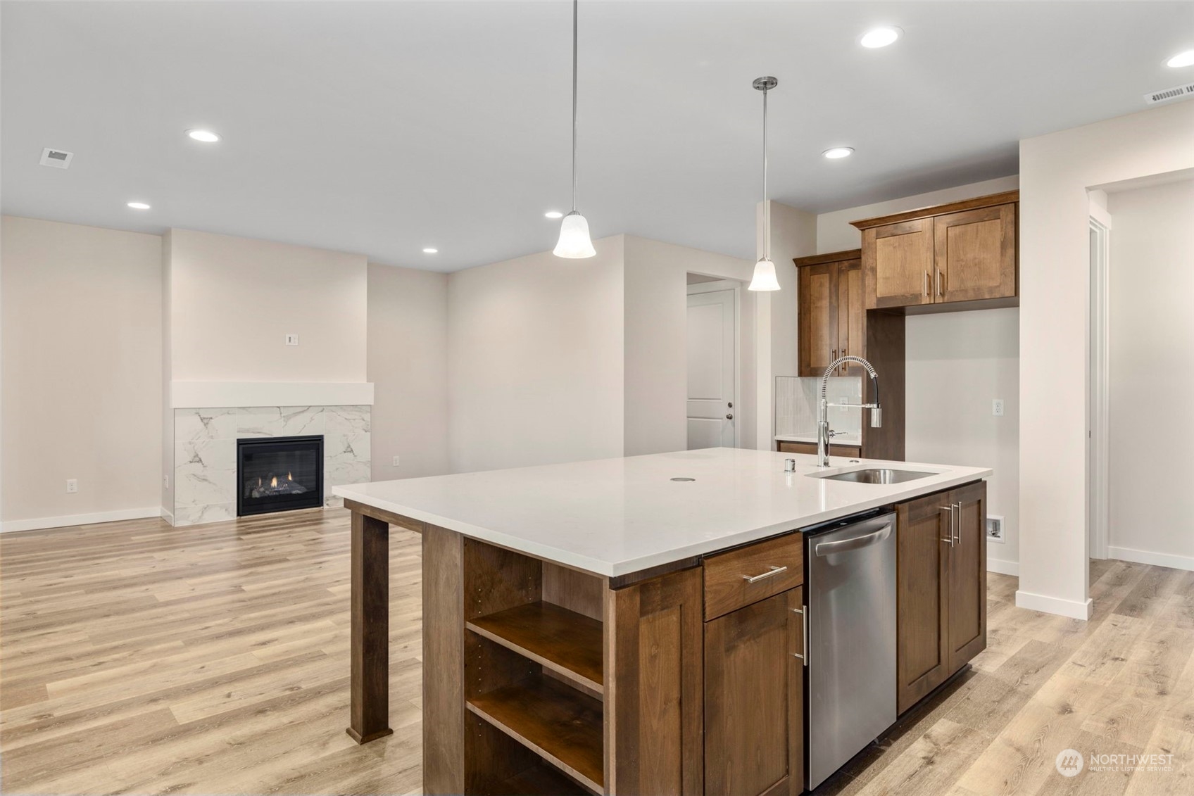 20330 Eagle Lane E Unit: 737